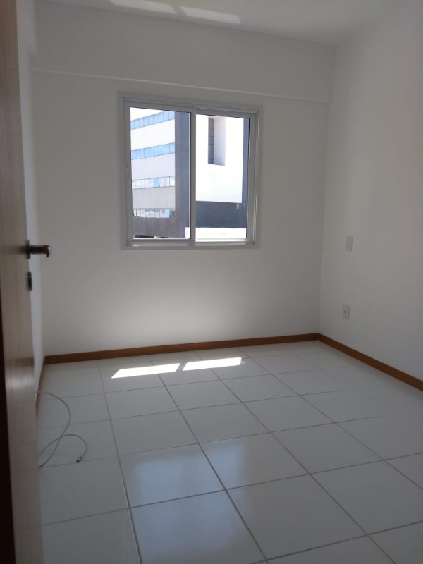 Apartamento para alugar com 3 quartos, 92m² - Foto 12