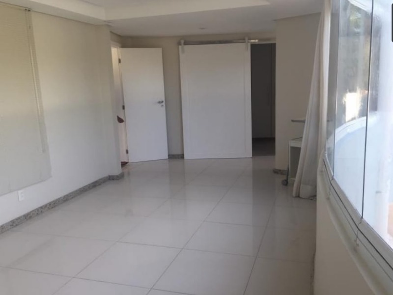 Casa para alugar com 5 quartos, 1350m² - Foto 25