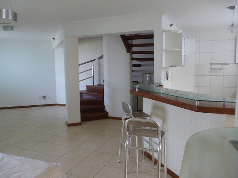 Casa para alugar com 3 quartos, 150m² - Foto 9