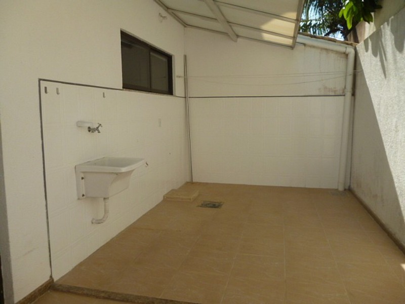 Casa para alugar com 3 quartos, 150m² - Foto 19