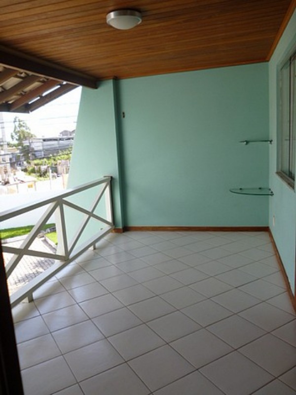 Casa para alugar com 3 quartos, 150m² - Foto 28