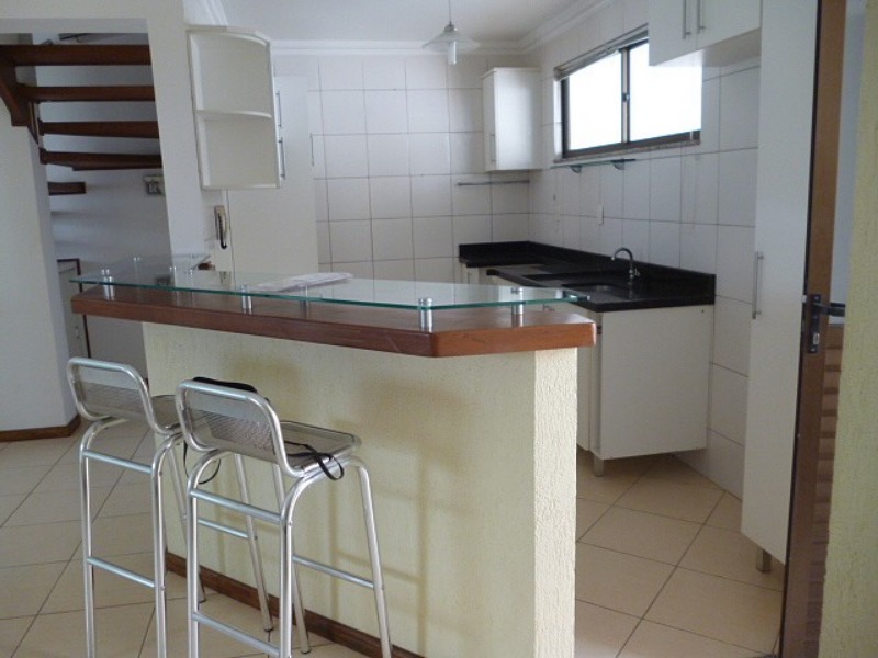 Casa para alugar com 3 quartos, 150m² - Foto 11