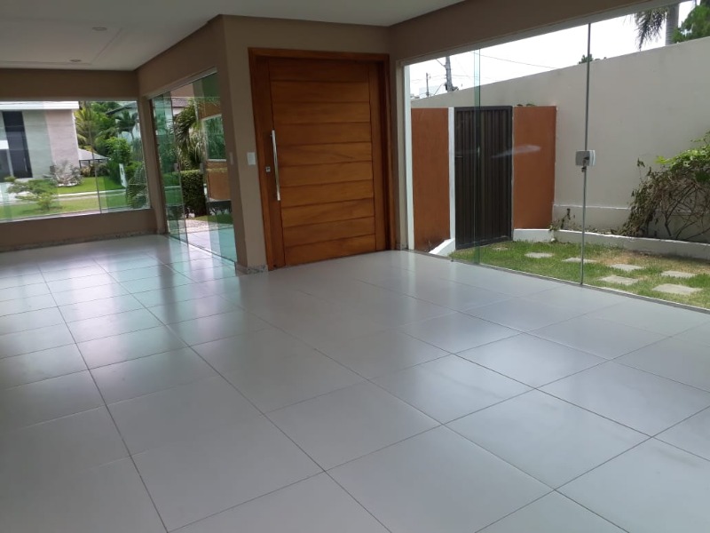 Casa para alugar com 4 quartos, 300m² - Foto 12