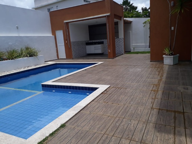 Casa para alugar com 4 quartos, 300m² - Foto 5