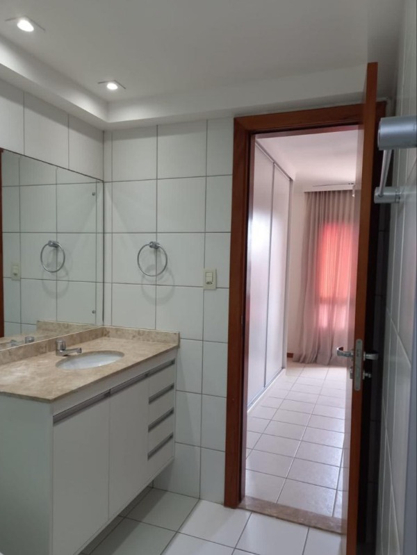 Apartamento para alugar com 3 quartos, 80m² - Foto 13