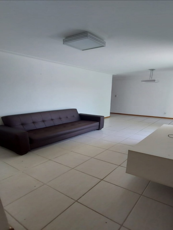 Apartamento para alugar com 3 quartos, 95m² - Foto 3