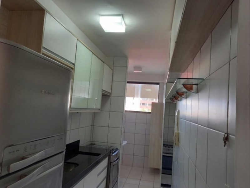 Apartamento para alugar com 3 quartos, 80m² - Foto 8