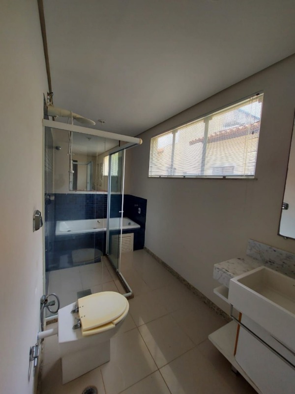 Casa para alugar com 5 quartos, 1350m² - Foto 32