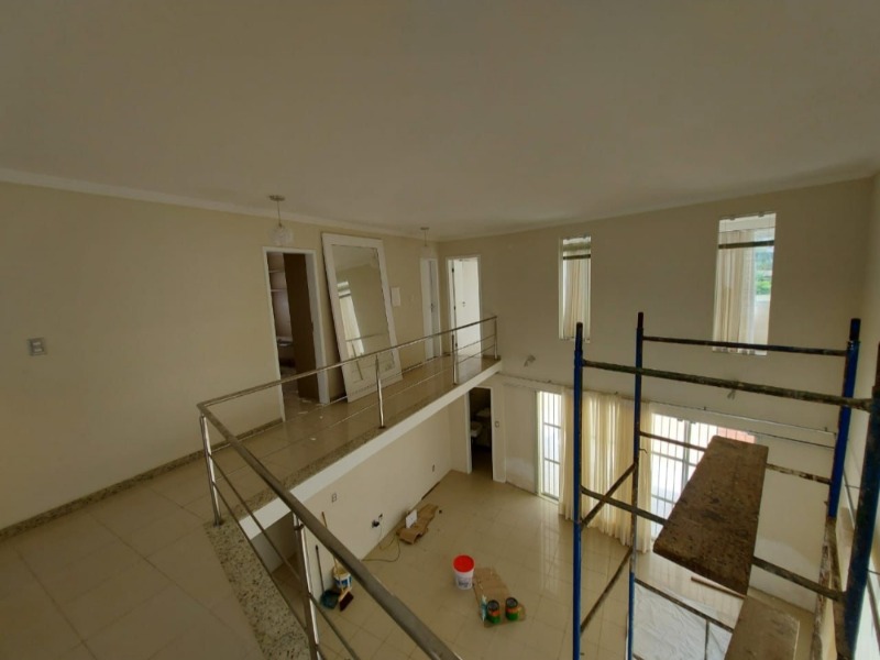 Casa para alugar com 5 quartos, 1350m² - Foto 19