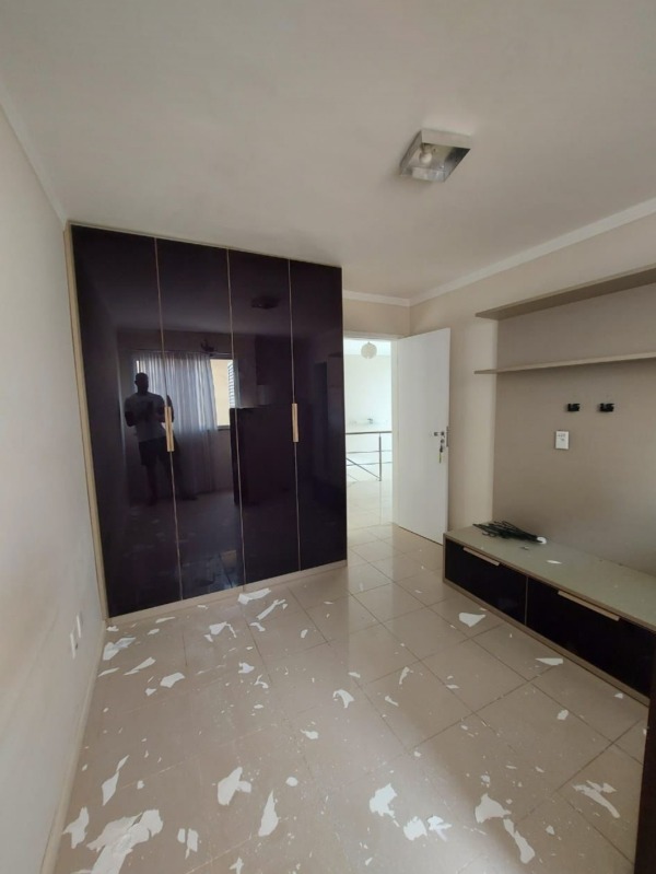 Casa para alugar com 5 quartos, 1350m² - Foto 35