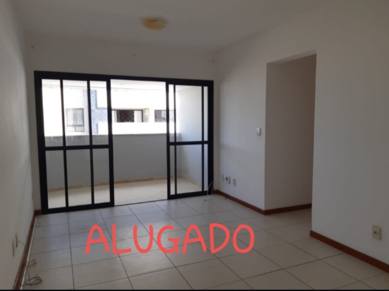 Apartamento para alugar com 3 quartos, 75m² - Foto 1