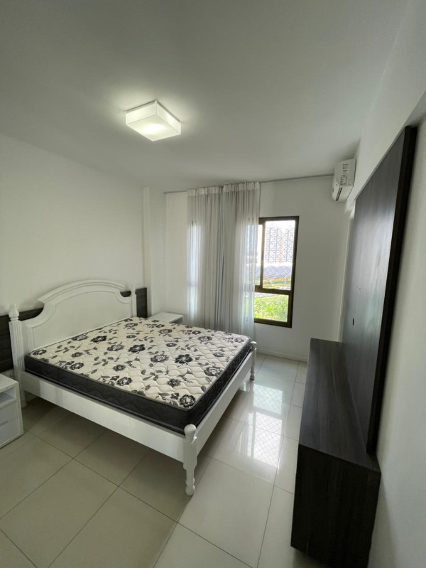 Apartamento para alugar com 3 quartos, 112m² - Foto 11