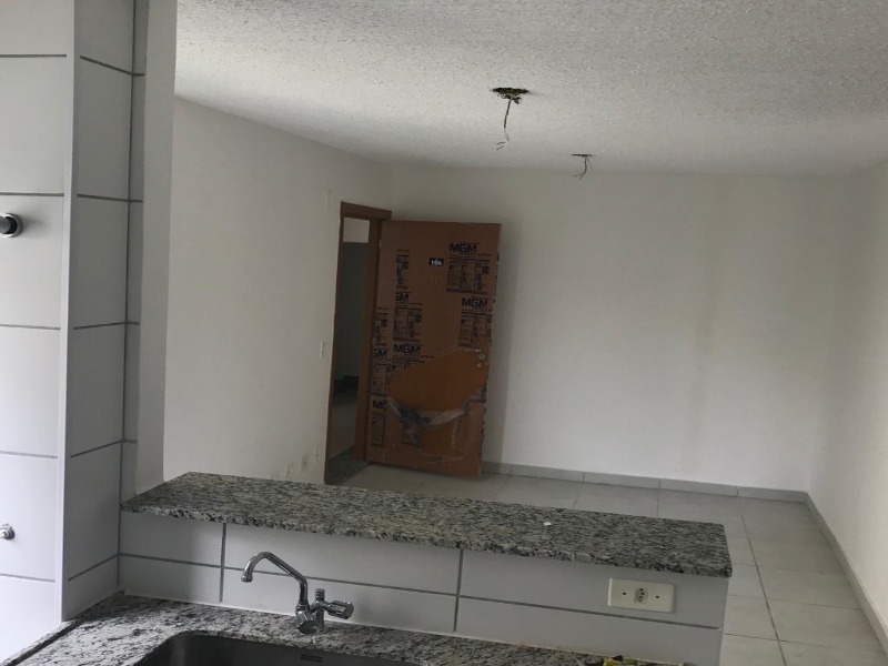 Apartamento à venda com 2 quartos, 40m² - Foto 13