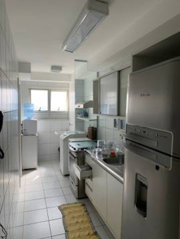 Apartamento à venda com 3 quartos, 70m² - Foto 17