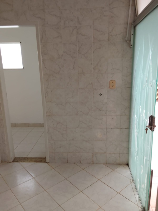 Casa à venda e aluguel com 3 quartos, 200m² - Foto 22