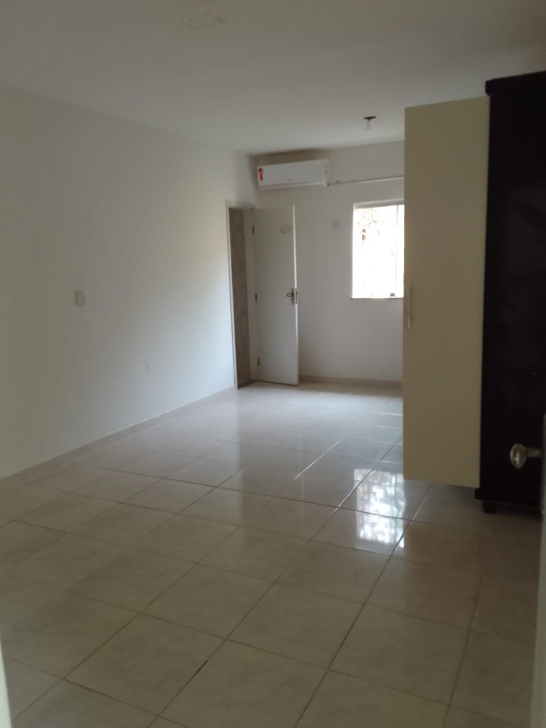 Casa à venda e aluguel com 3 quartos, 200m² - Foto 28