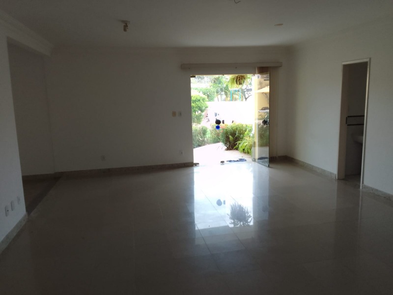 Casa à venda e aluguel com 3 quartos, 200m² - Foto 16