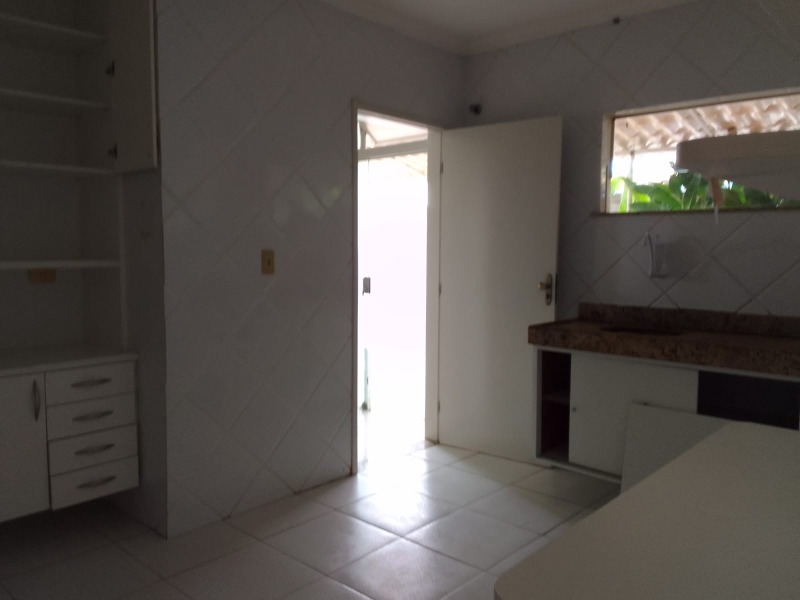 Casa à venda e aluguel com 3 quartos, 200m² - Foto 19