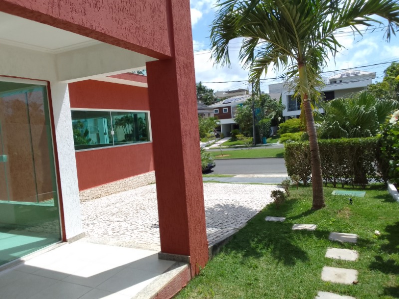 Casa para alugar com 4 quartos, 300m² - Foto 4