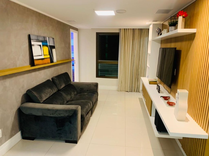 Apartamento para alugar com 4 quartos, 243m² - Foto 4