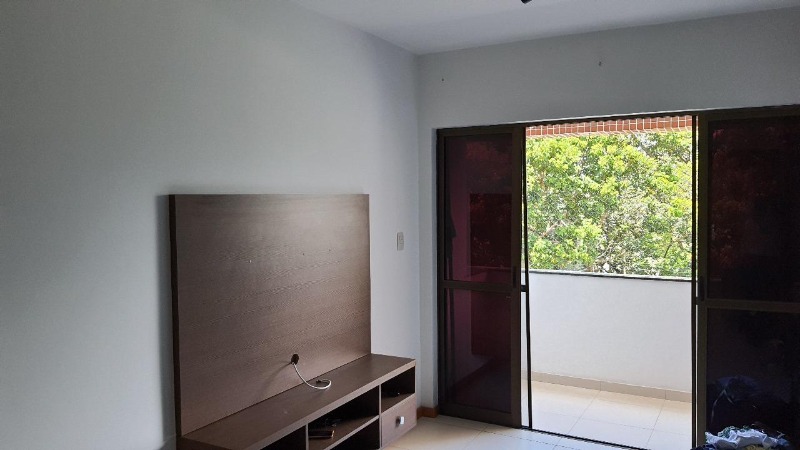 Apartamento à venda com 3 quartos, 78m² - Foto 2