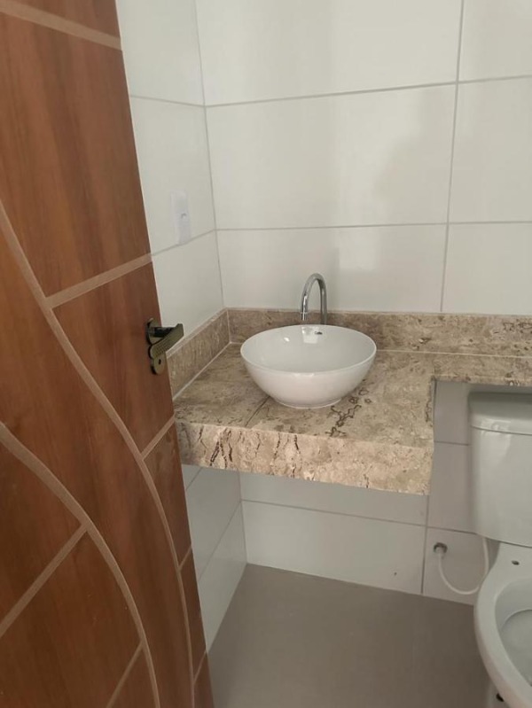 Casa à venda com 2 quartos, 45m² - Foto 19