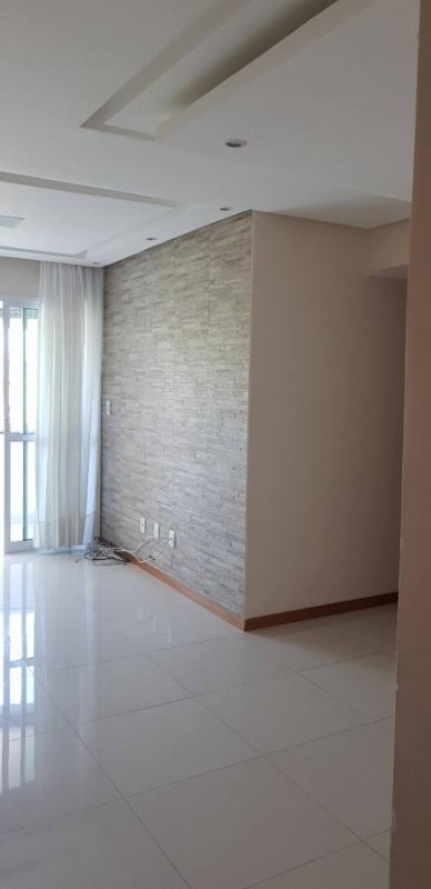 Apartamento para alugar com 3 quartos, 80m² - Foto 2