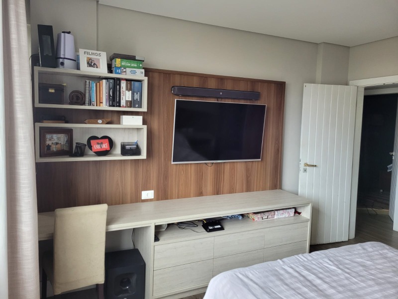 Apartamento à venda com 4 quartos, 214m² - Foto 25