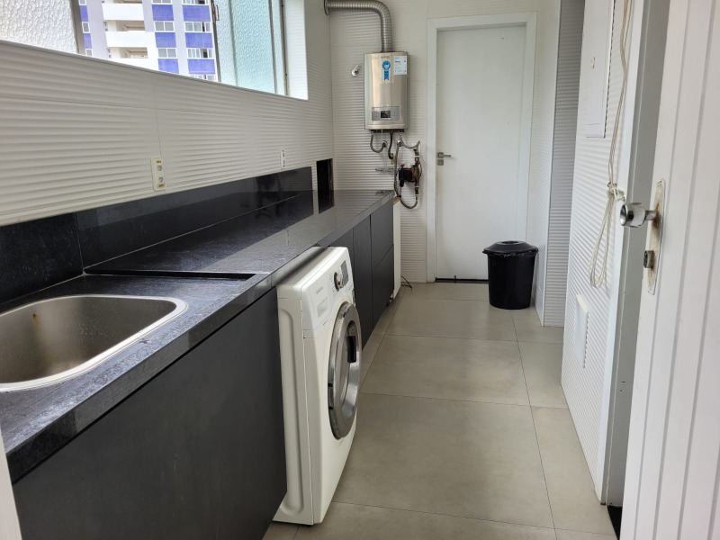 Apartamento à venda com 4 quartos, 214m² - Foto 21