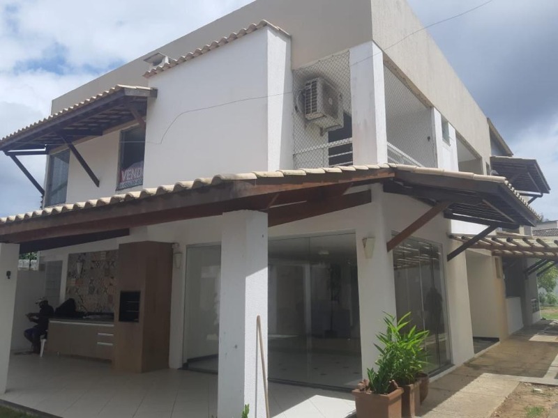 Casa à venda com 4 quartos, 450m² - Foto 2