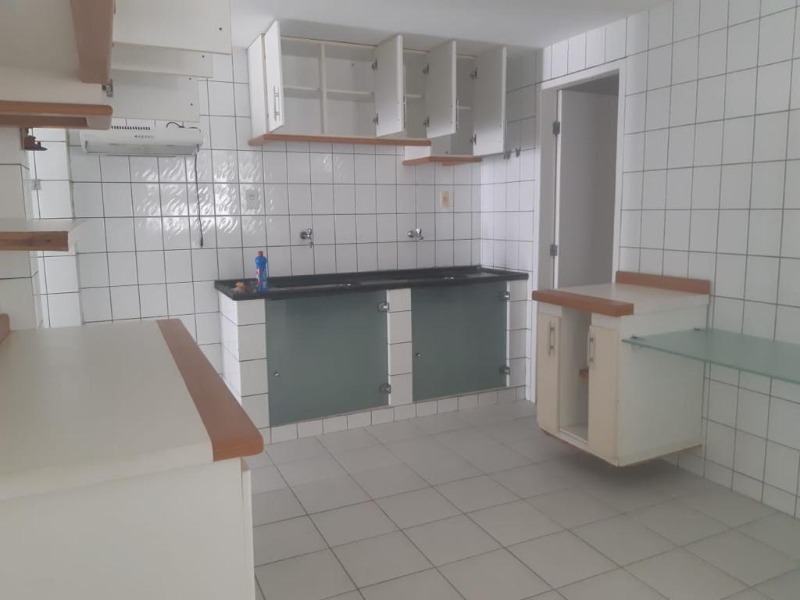 Casa à venda com 4 quartos, 450m² - Foto 11