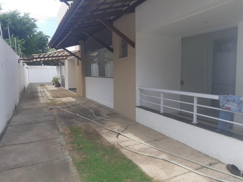 Casa à venda com 4 quartos, 450m² - Foto 4