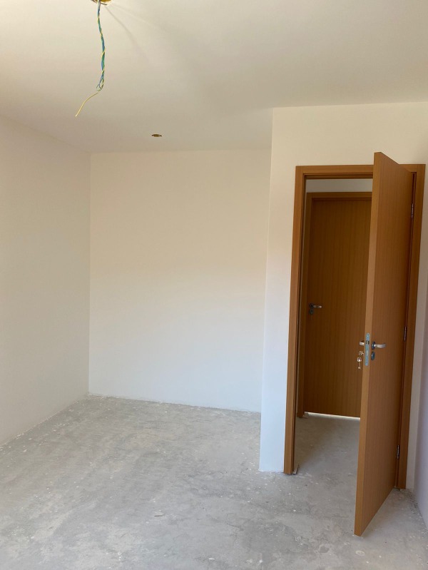 Apartamento à venda com 2 quartos, 64m² - Foto 12