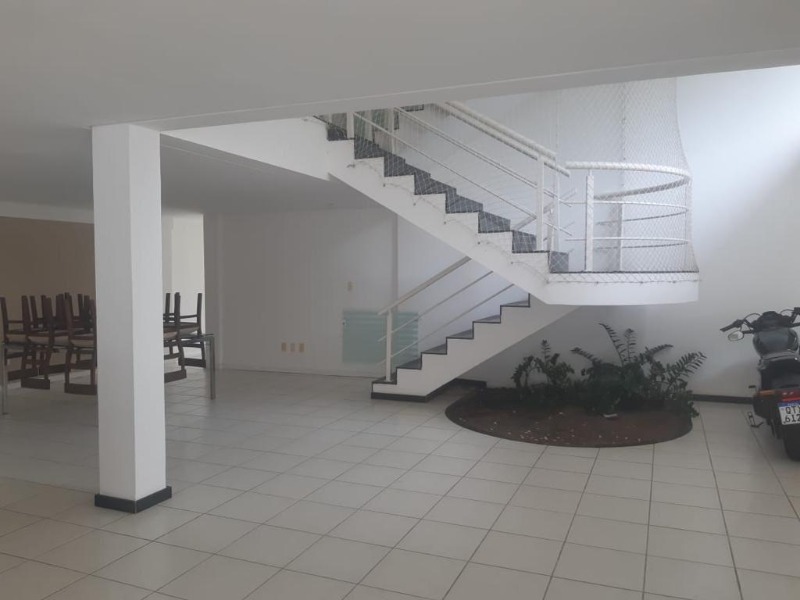 Casa à venda com 4 quartos, 450m² - Foto 8