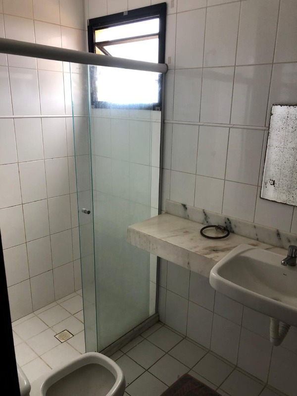 Apartamento para alugar com 2 quartos, 80m² - Foto 12