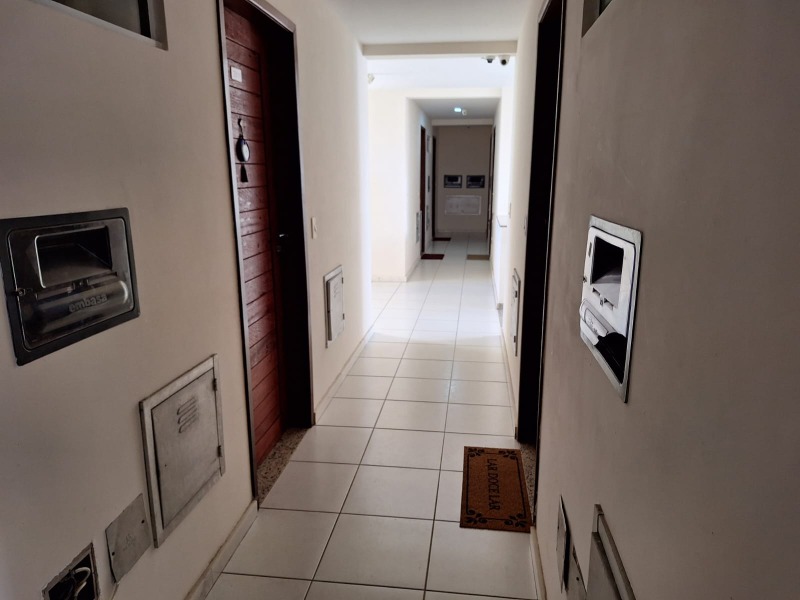 Apartamento à venda com 2 quartos, 70m² - Foto 13