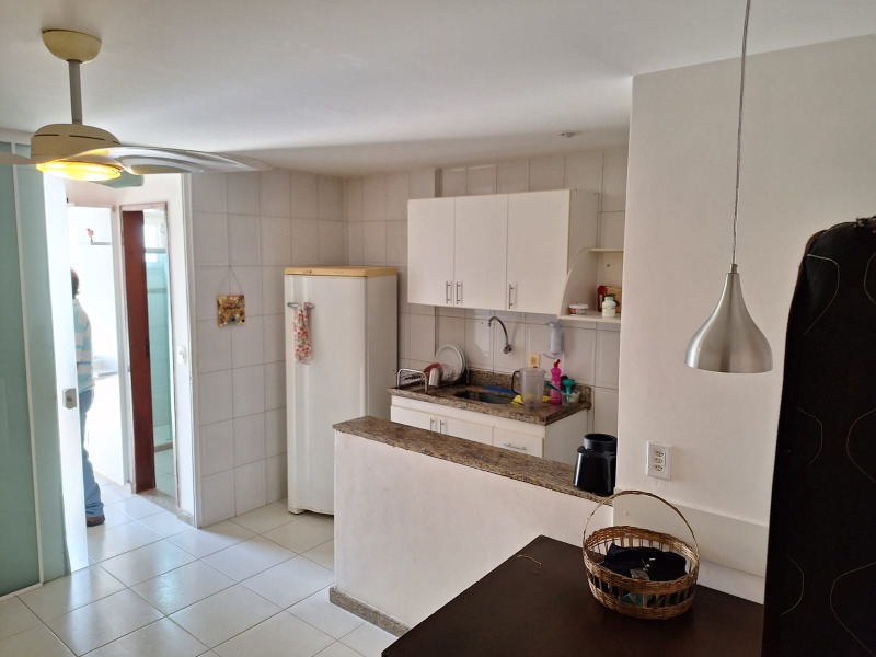 Apartamento à venda com 2 quartos, 70m² - Foto 1