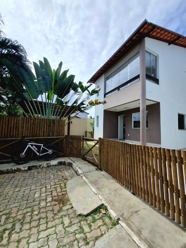 Casa à venda com 3 quartos, 214m² - Foto 2