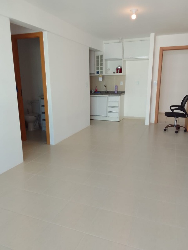 Apartamento para alugar com 2 quartos, 65m² - Foto 5