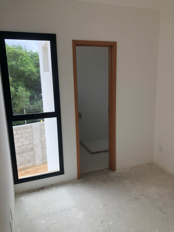 Casa à venda com 3 quartos, 100m² - Foto 13