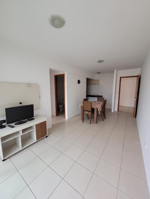 Apartamento para alugar com 2 quartos, 70m² - Foto 2