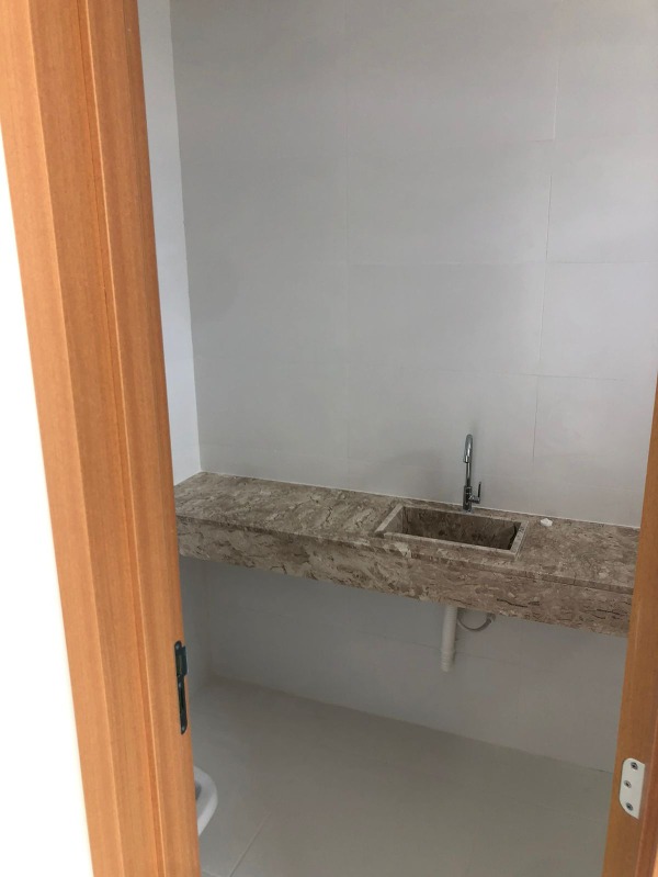 Casa à venda com 3 quartos, 100m² - Foto 12