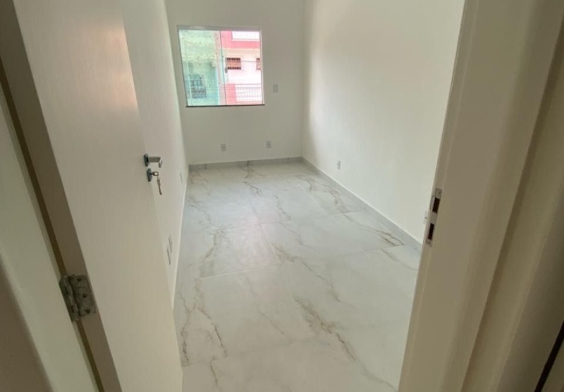 Casa à venda com 4 quartos, 120m² - Foto 9