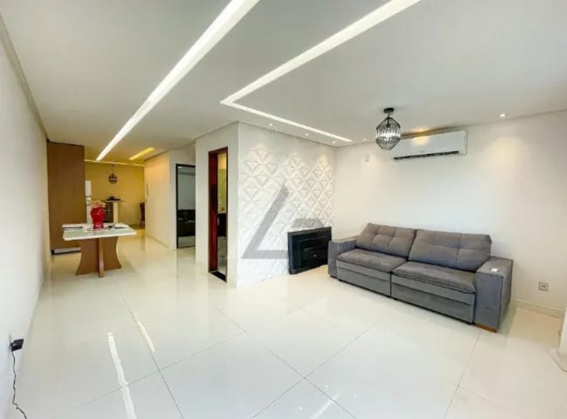 Casa para alugar com 4 quartos, 80m² - Foto 1