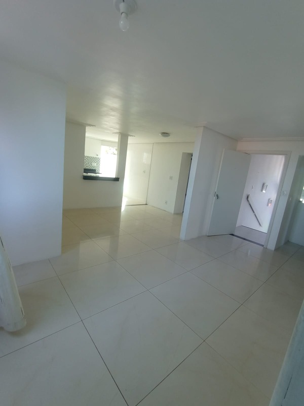 Apartamento para alugar com 3 quartos, 120m² - Foto 1