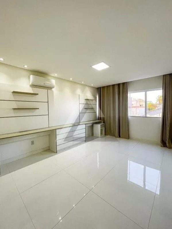 Casa para alugar com 4 quartos, 80m² - Foto 10