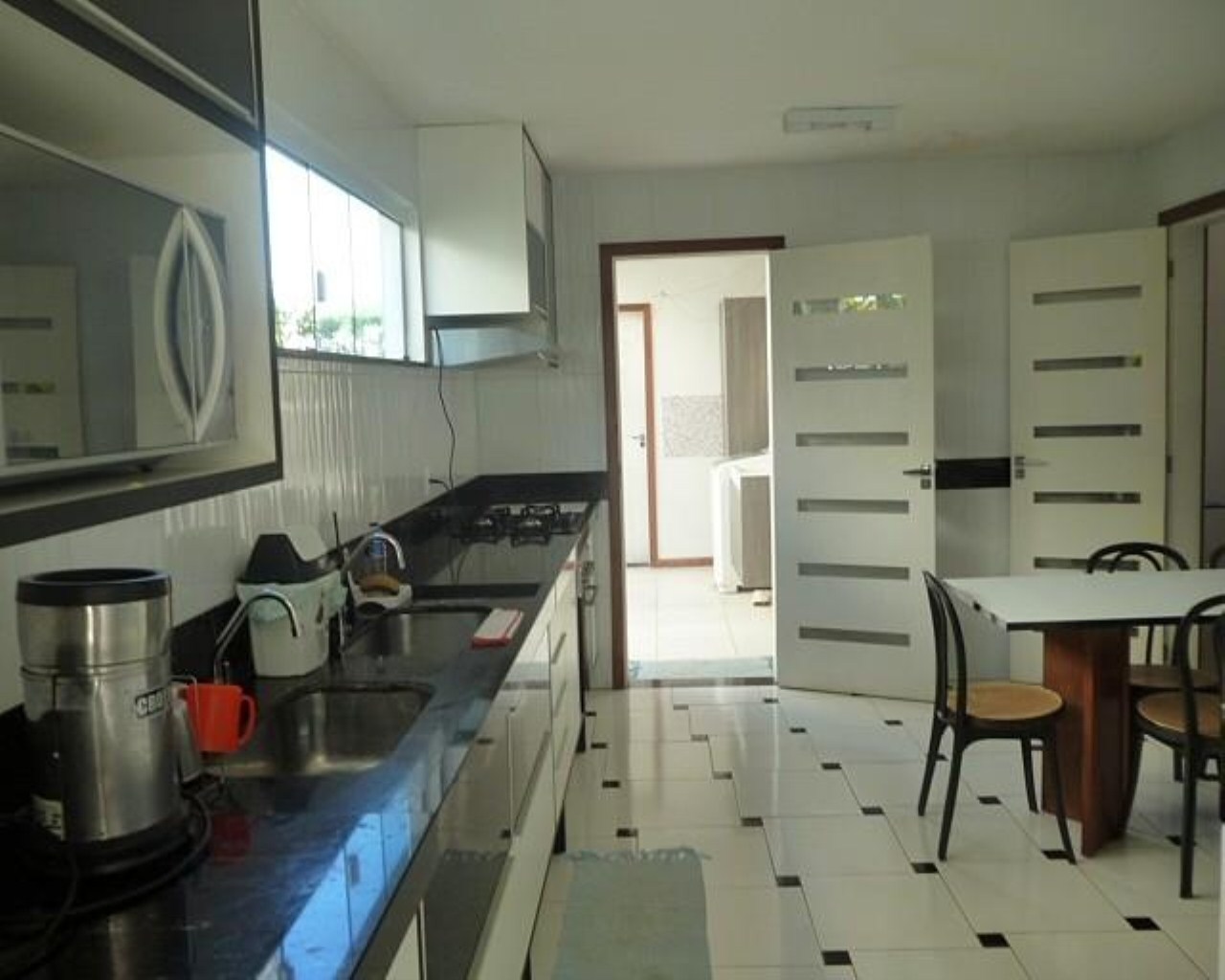 Casa para alugar com 4 quartos, 290m² - Foto 20