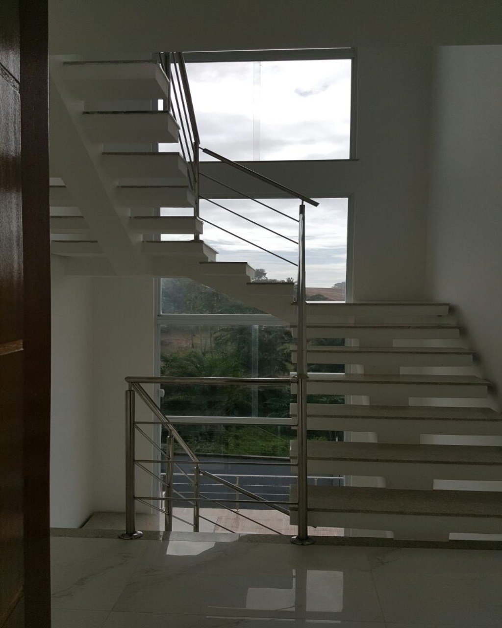 Casa para alugar com 4 quartos, 334m² - Foto 16