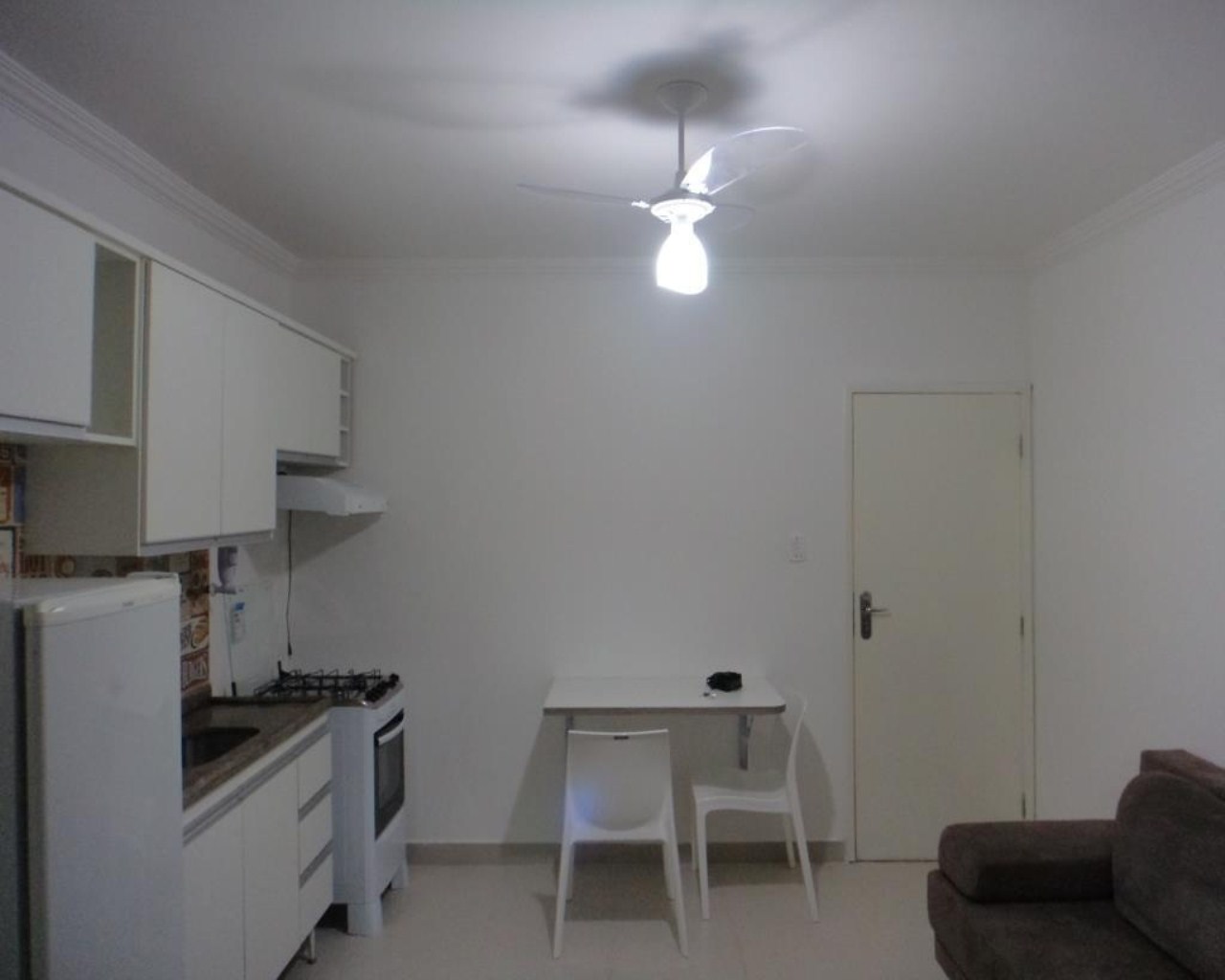 Apartamento para alugar com 1 quarto, 40m² - Foto 9