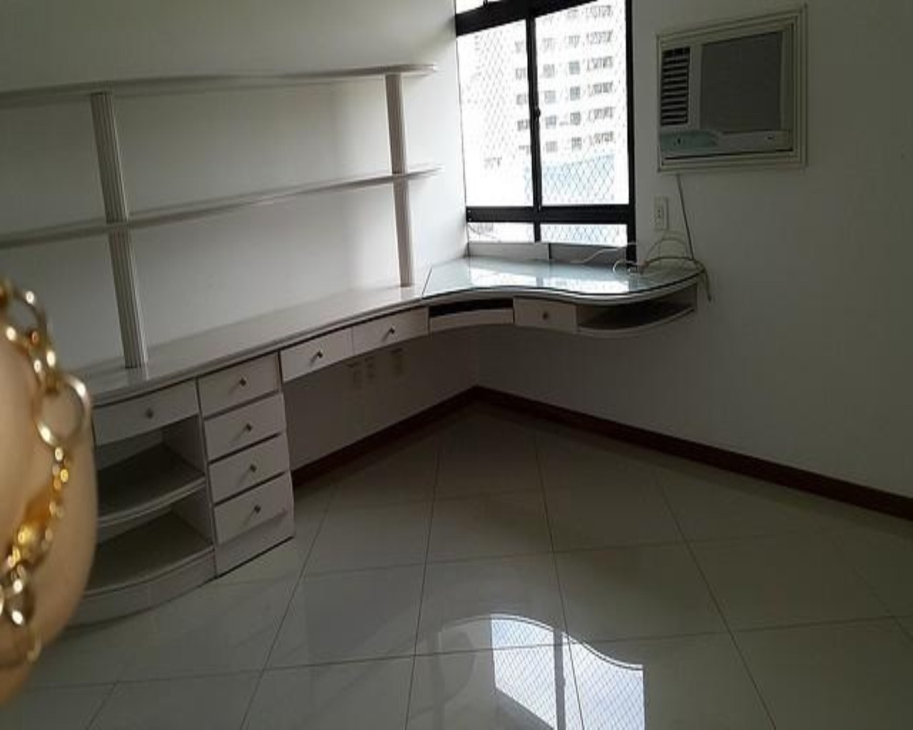 Apartamento à venda com 4 quartos, 300m² - Foto 17